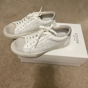 Size 7 Steve Madden White Rezza Shoes